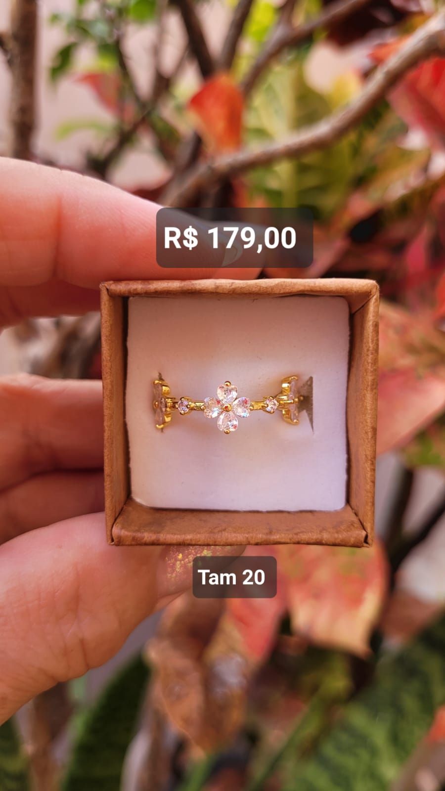 Anel/Aliança 3 Flores Cravejadas Zircônias Cristais/2 Flores Lisas Tam 20