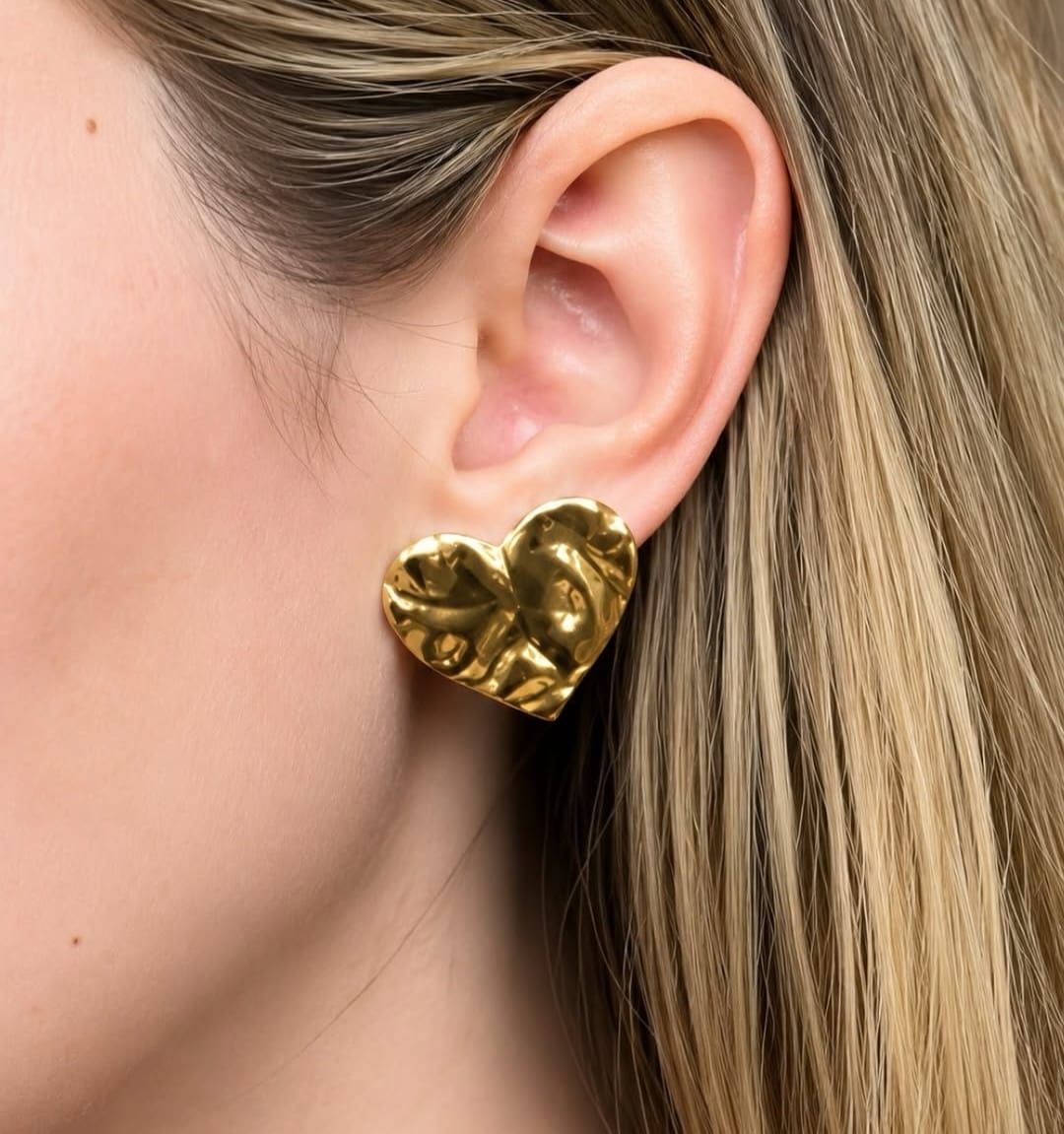 Brinco Meiguice Coração de Chapa dourado