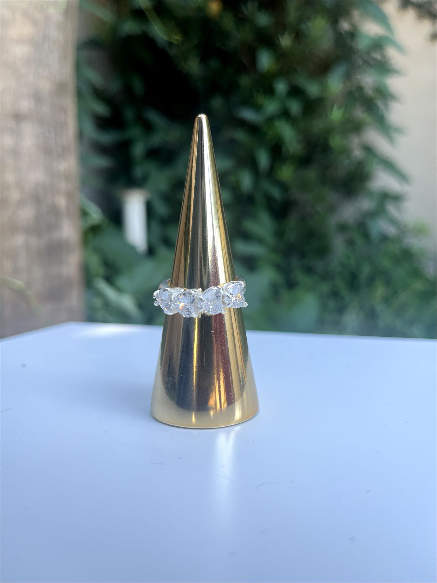 Anel Luxo 4 Corações Zircônias Cristal prata tam 22