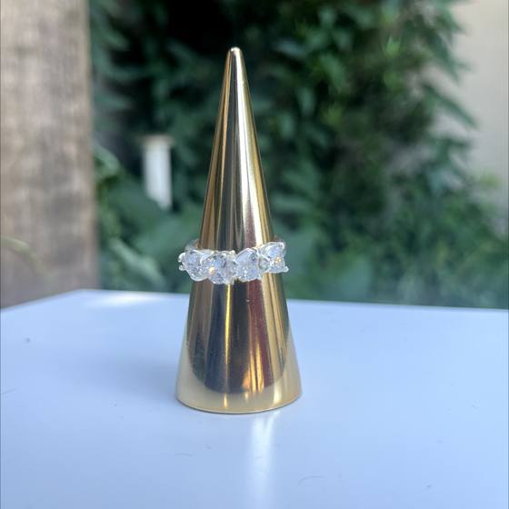 Anel Luxo 4 Corações Zircônias Cristal prata tam 22