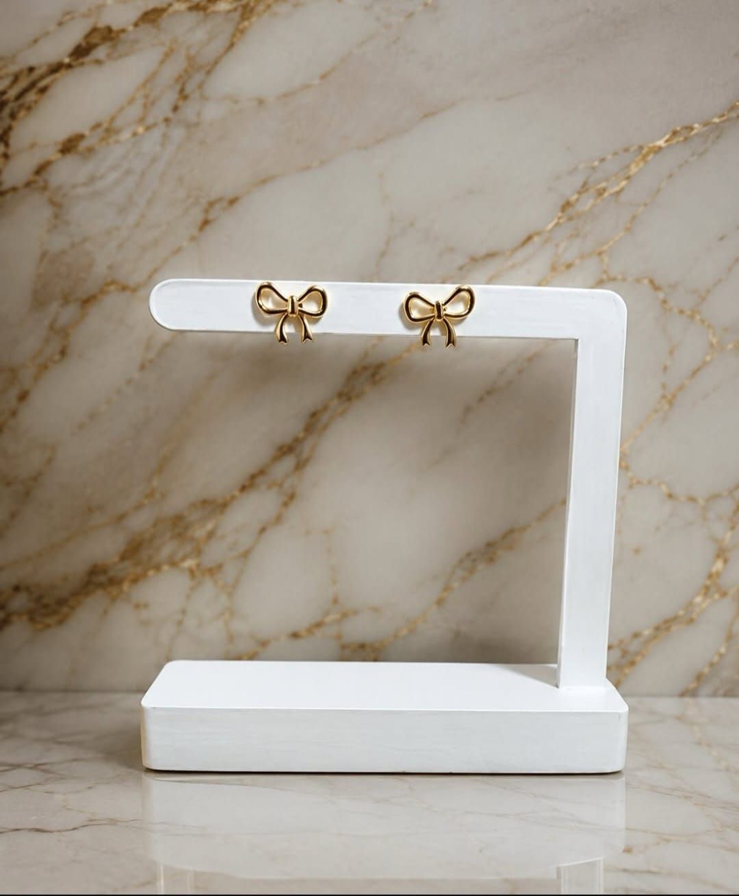 Brinco Laço Liso dourado